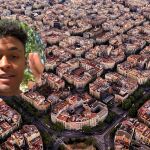 Un creador de contenido en la ciudad de Barcelona