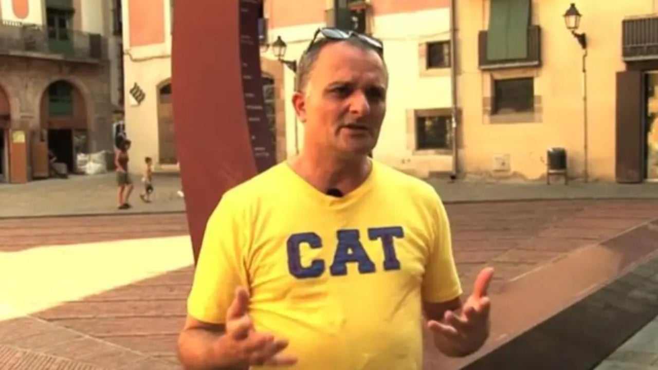Premian a Toni Albá como pregonero de la Diada por su ataque a Lambán, con mofa añadida: "¿Os guardamos un hueco, Gobierno de Aragón?"