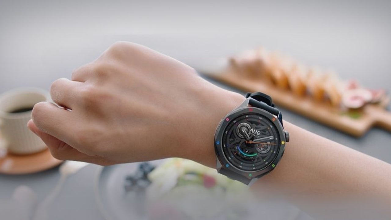 No solo mide tu pulso, también corrige tu postura al correr: el revolucionario Xiaomi Watch S4 que marca un antes y un después