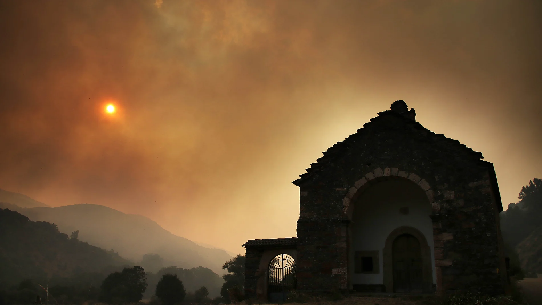 E incendio de Fasgar (León) sigue en fase 2