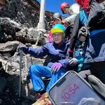 Un hombre de 102 años logra el récord Guinness de ser la persona más anciana en escalar el monte Fuji
