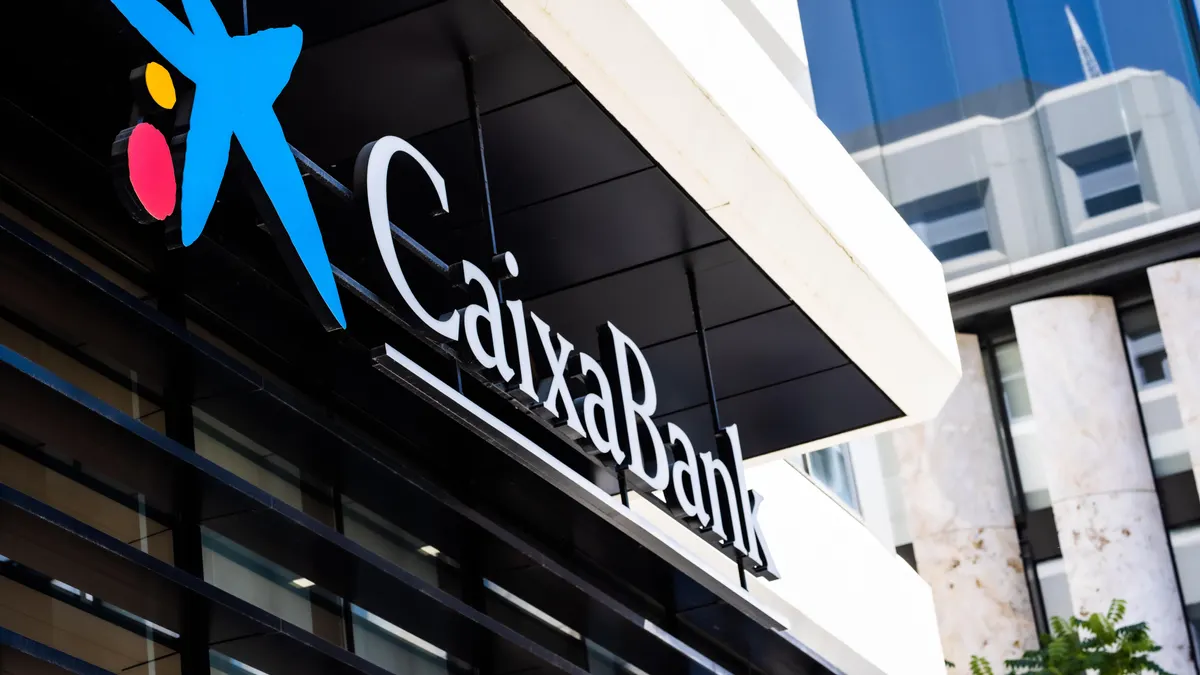 El crecimiento del negocio comercial dispara el beneficio de CaixaBank hasta 4.962 millones, un 12,9% más en el tercer trimestre