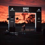 Sibusiso Kubheka a su llegada tras correr 100 km en menos de 6 horas