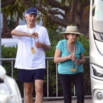 Patricia Llosa y su hijo Álvaro en Marbella
