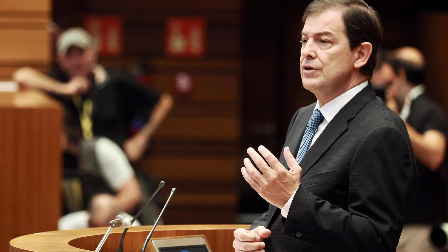 Alfonso Fernández Mañueco durante una intervención en las Cortes de Castilla y León