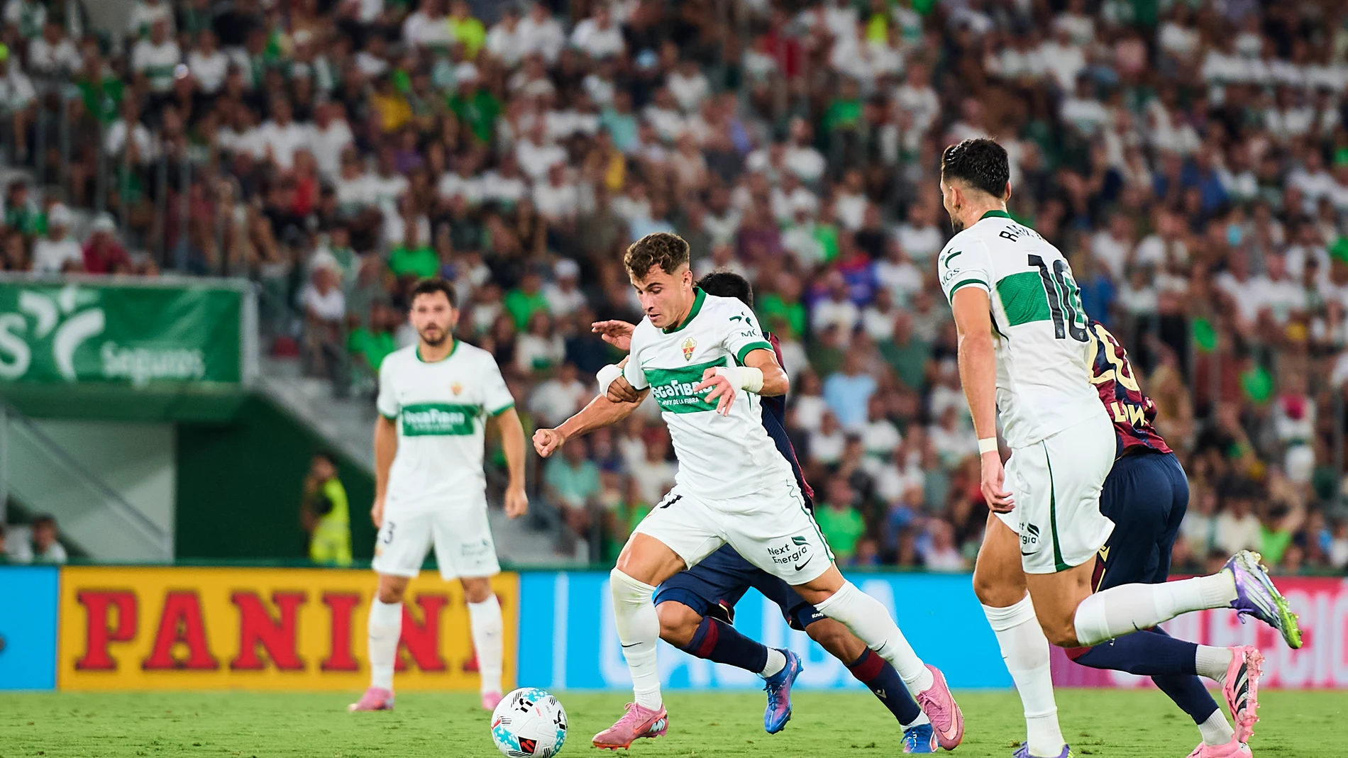 German Valera of Elche CF in action during the Spanish League, LaLiga EA Sports, football match played between Elche CF and Levante UD at Estadio Manuel Martinez Valero on August 29, 2025 in Elche, Alicante, Spain. AFP7 29/08/2025 ONLY FOR USE IN SPAIN