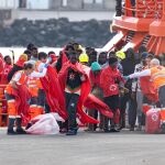 Unos 20 menores migrantes solicitantes de asilo viajan este domingo a la Península en el sexto traslado desde Canarias