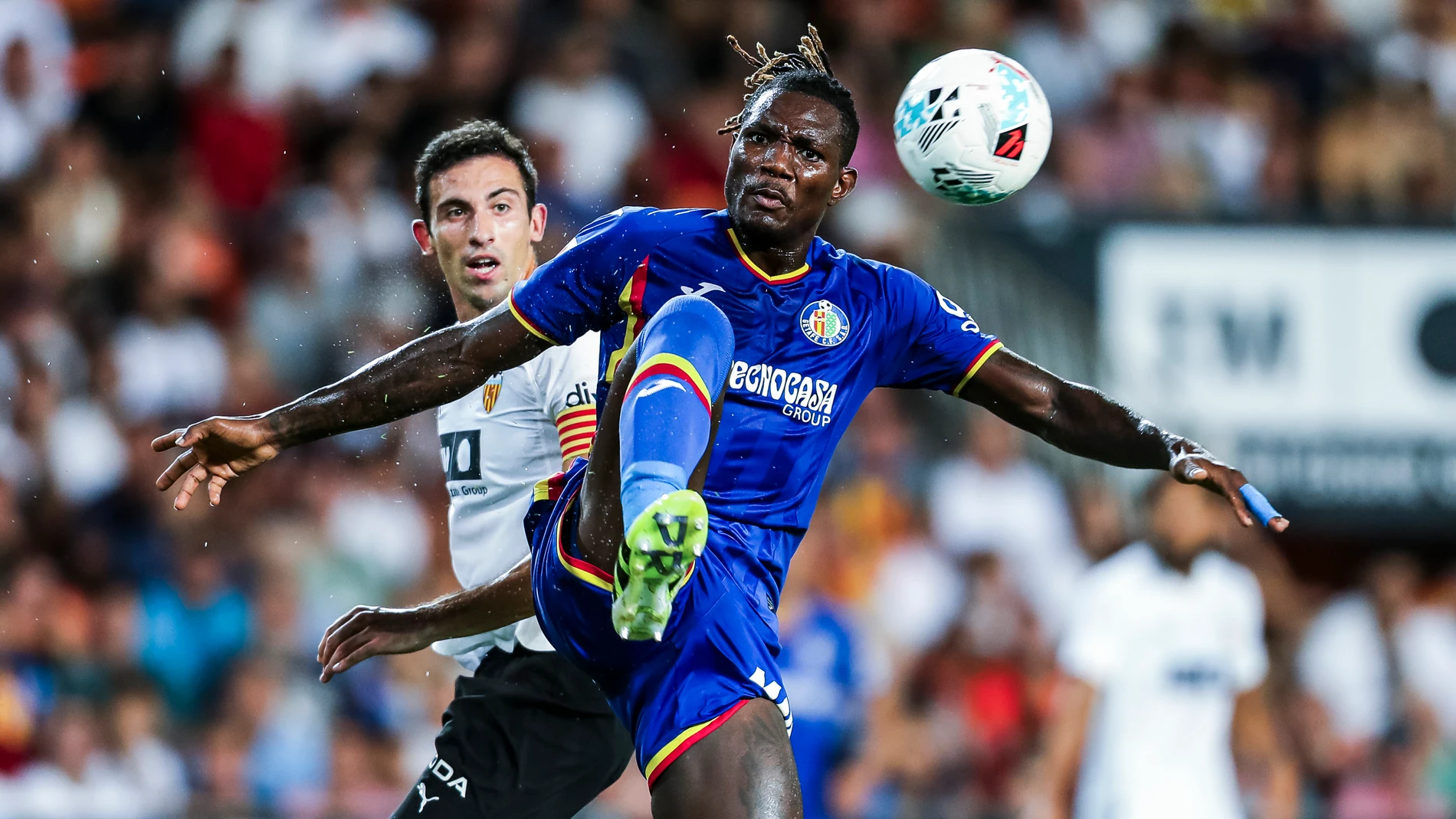 Christantus Uche of Getafe CF in action during the Spanish league, La Liga EA Sports, football match played between Valencia CF and Getafe CF at Mestalla stadium on August 29, 2025, in Valencia, Spain. AFP7 29/08/2025 ONLY FOR USE IN SPAIN