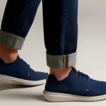 Las Clarks Step Urban Mix caen a precio de zapatillas low cost, aunque sigan pareciendo de boutique
