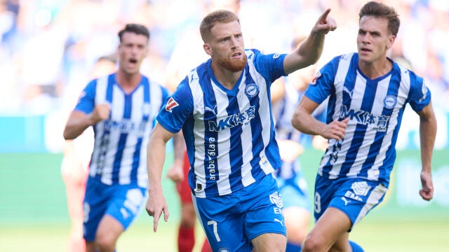 Deportivo Alaves v Atletico de Madrid - LaLiga EA Sports