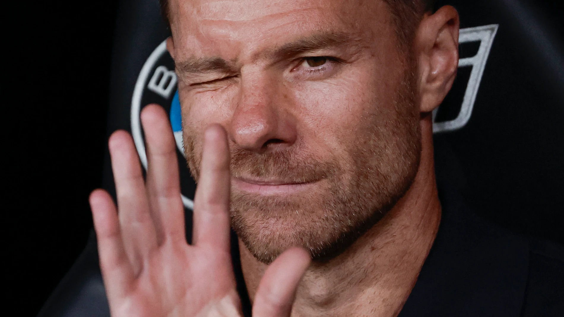 MADRID , 30/08/2025.- El entrenador del Real Madrid, Xabi Alonso, momentos antes del partido de LaLiga entre el Real Madrid y el Mallorca, este sábado en el estadio Santiago Bernabéu. EFE/Sergio Pérez