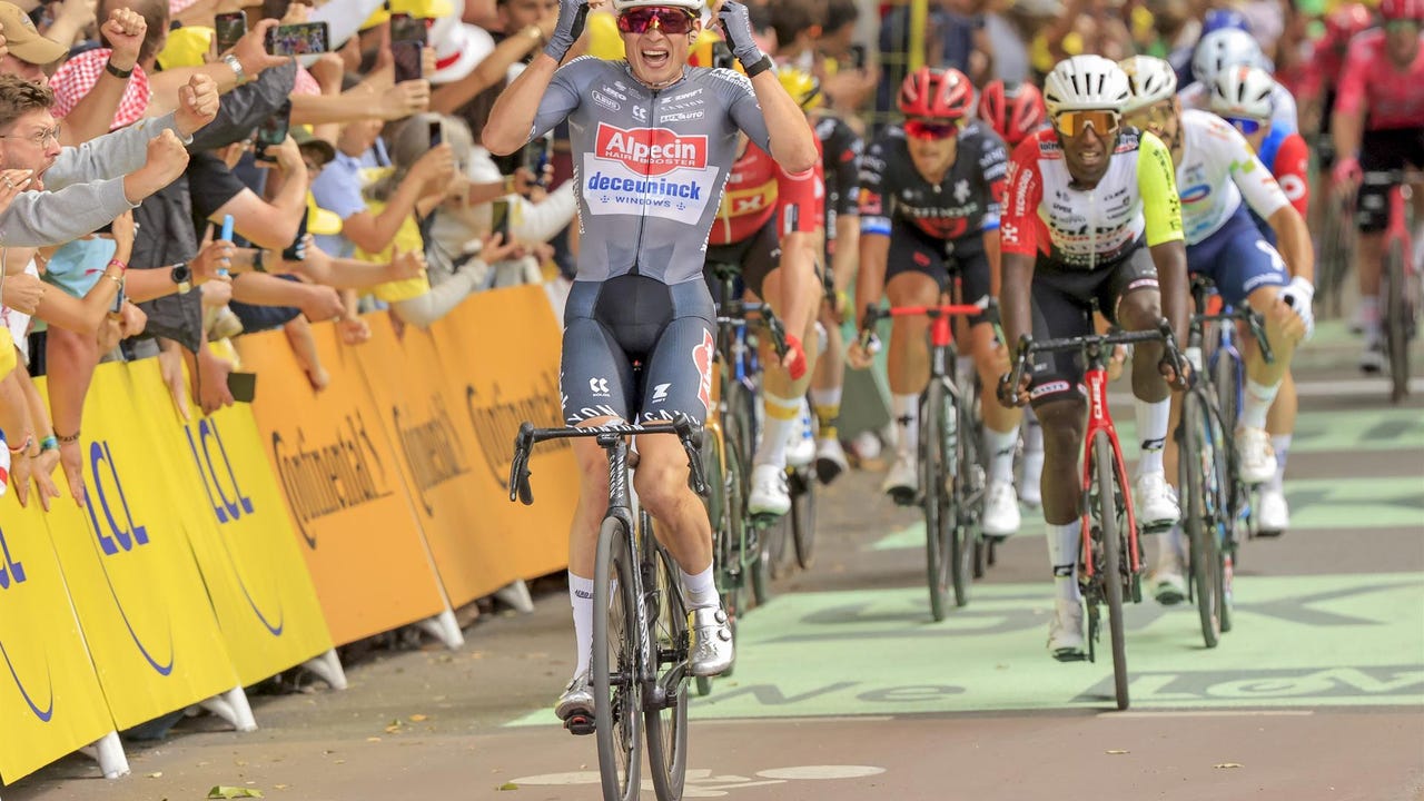 Philipsen, el velocista que aprendió a ganar en Aragón