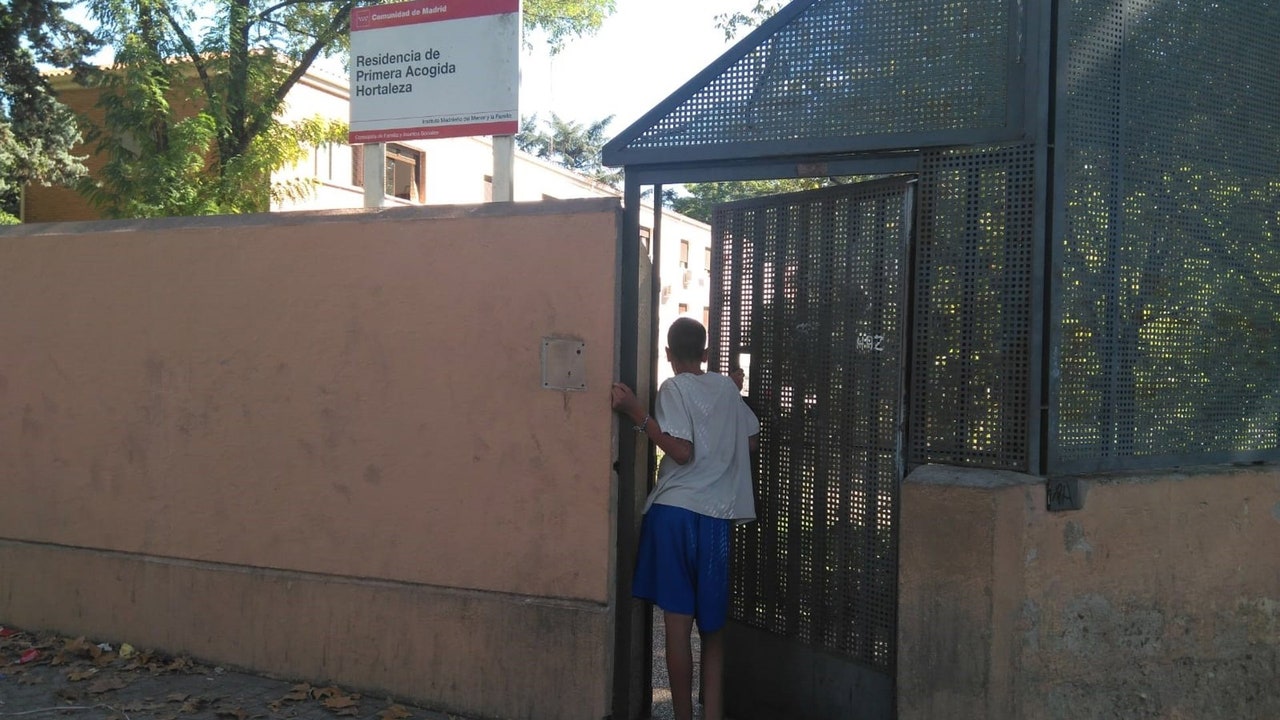 El relato de un trabajador en un centro de menas: "La situación es insostenible"