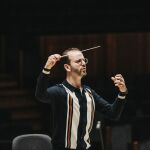 El director de orquesta Néstor Bayona