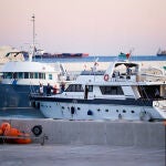 La Global Sumud Flotilla empieza a salir de Barcelona tras regresar a puerto por el mal tiempo