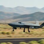 El dron futurista que quiere cambiar la guerra ya vuela: así ha sido su primera prueba