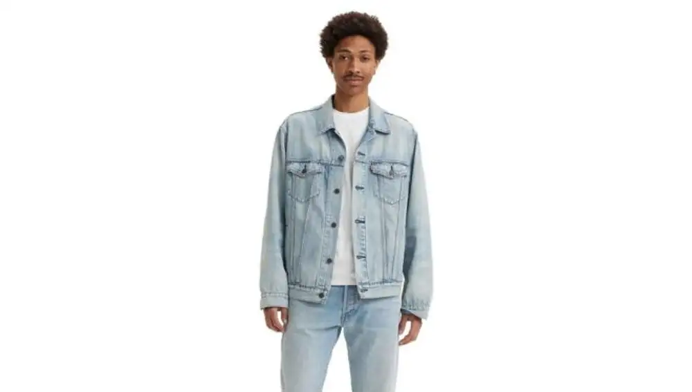 Levi’s New Relaxed Fit Trucker