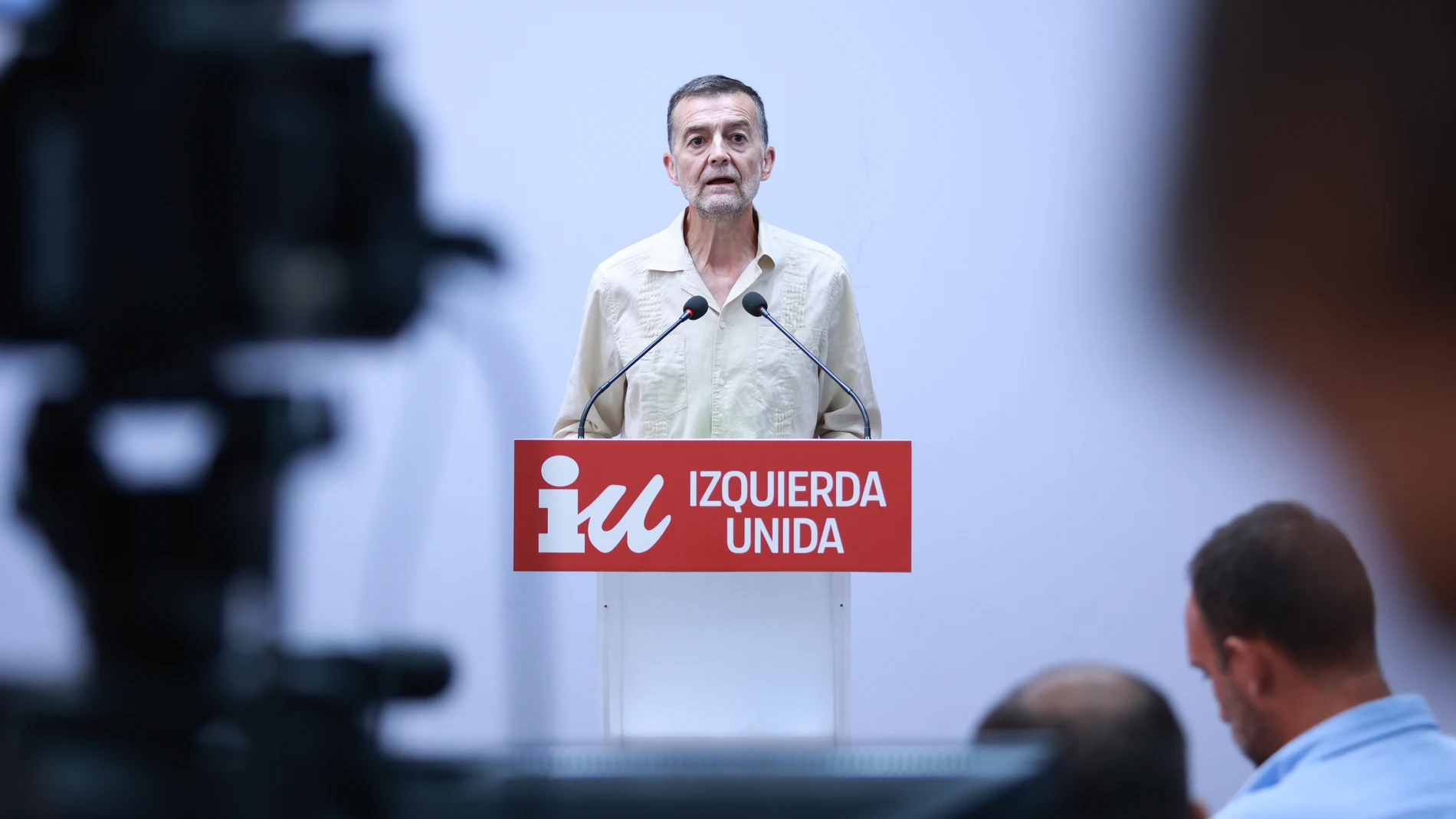 El coordinador federal de Izquierda Unida, Antonio Maíllo, ofrece una rueda de prensa en el inicio del curso político. A 1 de septiembre de 2025, en Sevilla, Andalucía (España).El coordinador federal de Izquierda Unida, Antonio Maíllo, ha querido iniciar el curso político ofreciendo una rueda de prensa a los medios de comunicación, para informar sobre asuntos de actualidad, así como presentar y valorar algunas de las principales prioridades de la formación en el periodo que arranca. 01 SEPTI...
