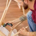 Olvídate de las herramientas pesadas: el Bosch IXO es el mini atornillador que está revolucionando el bricolaje