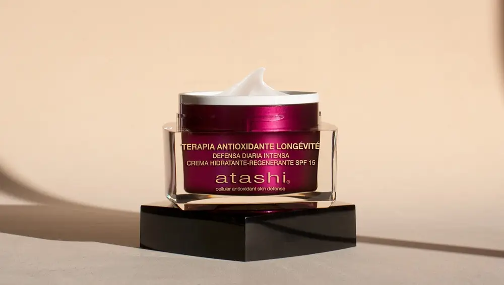 Crema Hidratante-Regenerante SPF15.