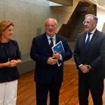 Enrique Cabero junto a Carlos Pollán momentos antes de comparecer en las Cortes