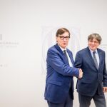 VÍDEO: Illa y Puigdemont se reúnen en la Delegación de la Generalitat en Bruselas