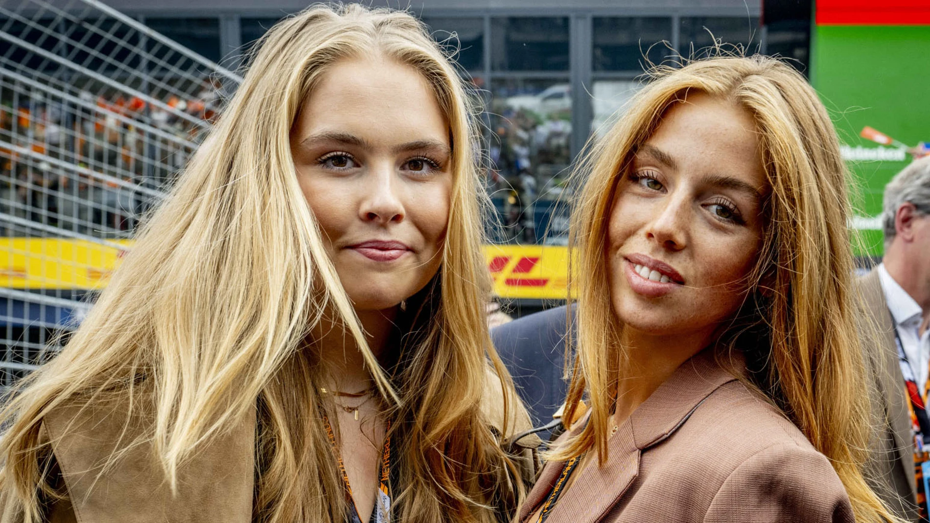 Las princesas Amalia y Alexia de Holanda