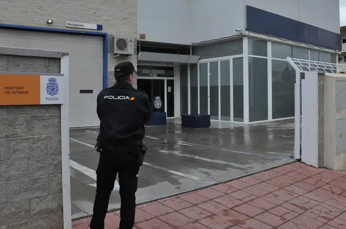 La Policía «low cost» del Estado se planta en Málaga contra la gestión de Marlaska La Policía «low cost» del Estado se planta en Málaga contra la gestión de Marlaska