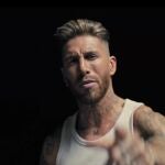 Fotograma del videoclip de Sergio Ramos de su canción Cibeles