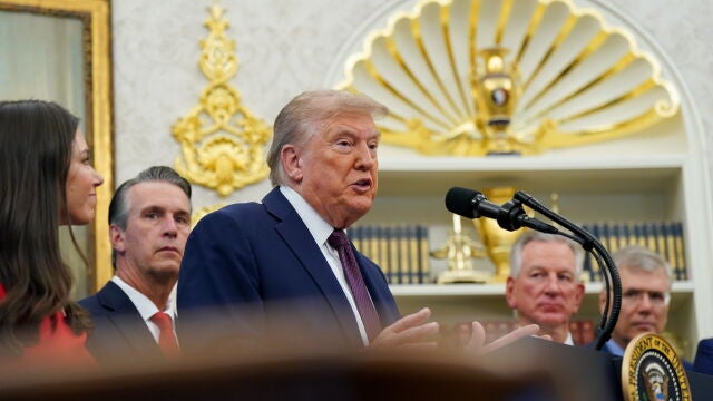 La comparecencia de Trump en la Casa Blanca disipa los rumores de su salud tras no ser visto el fin de semana en público