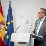 El consejero de Hacienda, Administraciones Públicas y Transformación Digital, Juan Alfonso Ruiz Molina, comparece en rueda de prensa para dar cuenta de los asuntos tratados en el Consejo de Gobierno relacionados con su departamento.