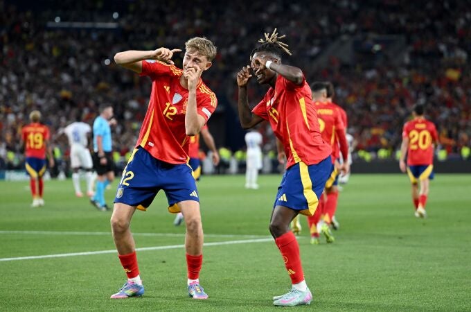 Fútbol/Selección.- Dean Huijsen: "Tampoco es que me haya hecho futbolista desde que fiché por el Real Madrid"