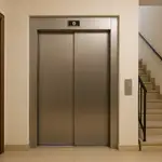 Una vecino es suficiente para obligar a instalar ascensor en una comunidad: estos son los condicionantes