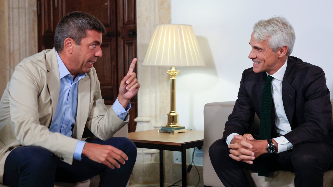 Mazón pide al presidente de Telefónica mover las estaciones de L'Eliana y Paiporta para prevenir una caída de las telecomunicaciones en futuras danas