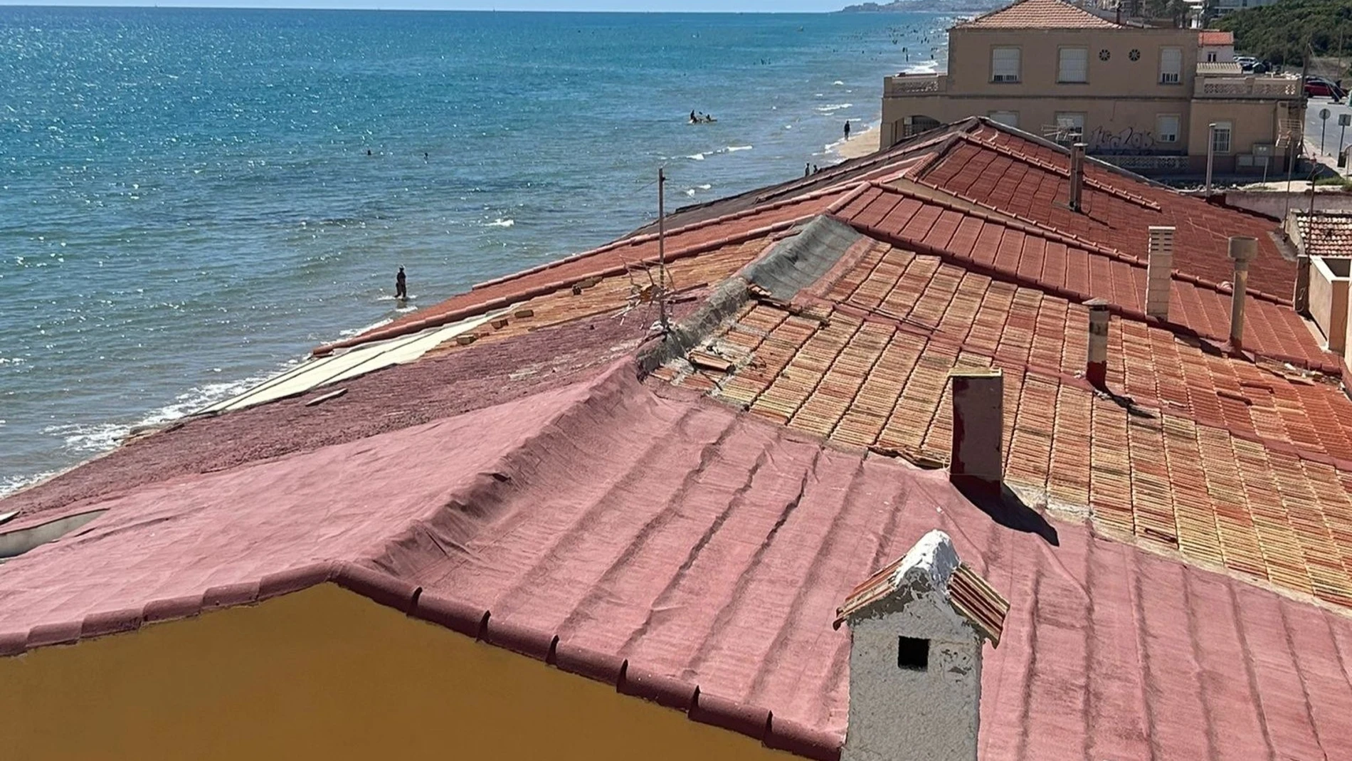 Casas en la playa Babilonia de Guardamar del Segura (Alicante) REMITIDA / HANDOUT por GVA Fotografía remitida a medios de comunicación exclusivamente para ilustrar la noticia a la que hace referencia la imagen, y citando la procedencia de la imagen en la firma 03/09/2025