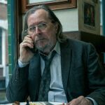 Gary Oldman vuelve a interpretar a Jackson Lamb en la temporada 5 de 'Slow Horses'