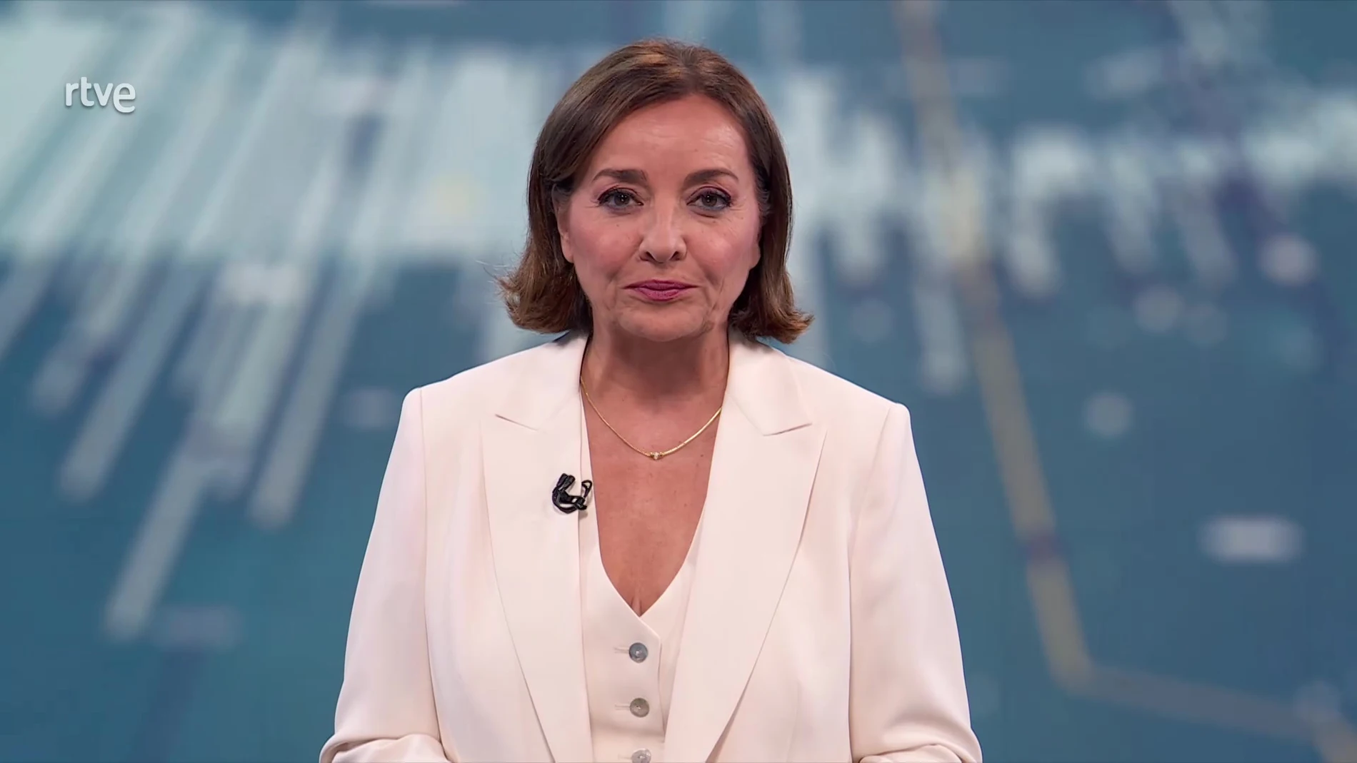 Pepa Bueno, presentadora del Telediario 2