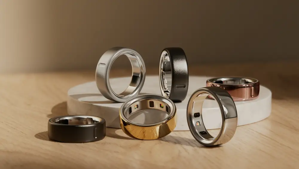 Diferentes versiones y colores del anillo de Oura