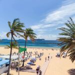 Fallece un bañista en una playa de Canarias pese a los esfuerzos de reanimación