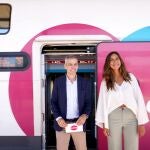 El director Comercial y de Marketing de Ouigo España, Federico Pareja y la concejala Blanca Jiménez