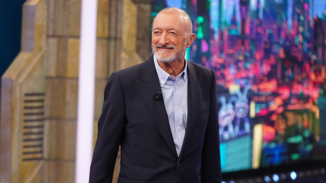 Arturo Pérez-Reverte y su tajante crítica contra el uso de las redes sociales: "Qué poca vergüenza"