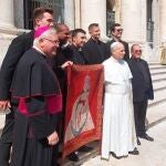 El obispo de Cartagena saluda al Papa León XIV en El Vaticano