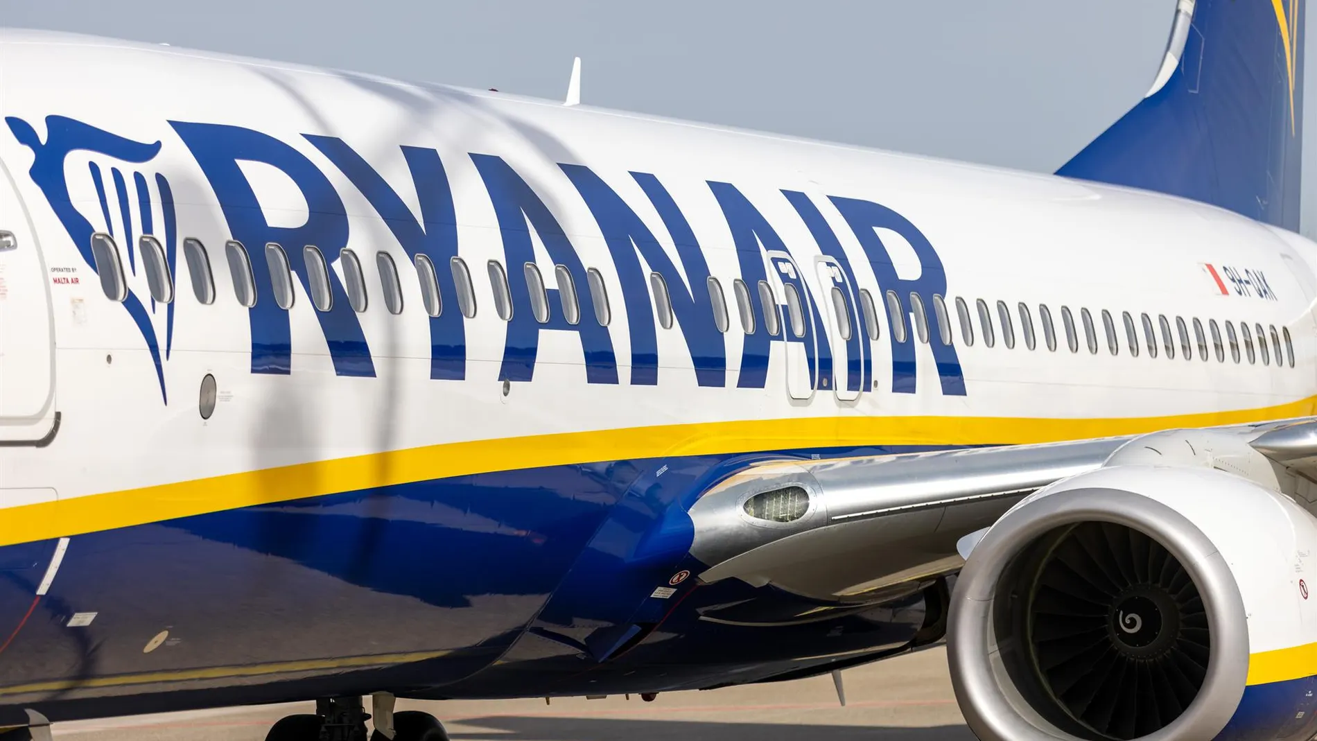 Economía.- Ryanair cerrará su base de Santiago y cancelará todos los vuelos a Vigo y Tenerife Norte