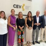 La CEV y sectores afectados por la dana piden a la comisionada más coordinación y asegurar la liquidez en la zona