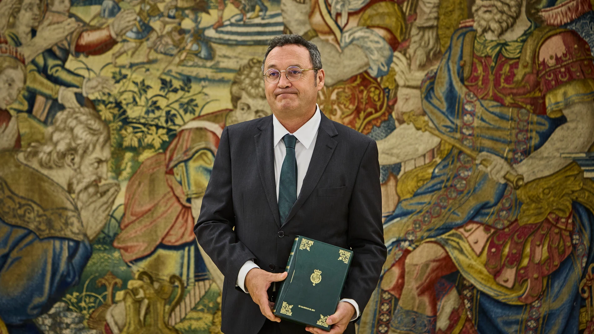 El rey Felipe VI recibe en audiencia al fiscal general del Estado, Álvaro García Ortiz, que le entrega la Memoria anual de la Fiscalía de 2024, este miércoles en Madrid en el palacio de la Zarzuela. © Alberto R. Roldán / Diario La Razón. 03 09 2025
