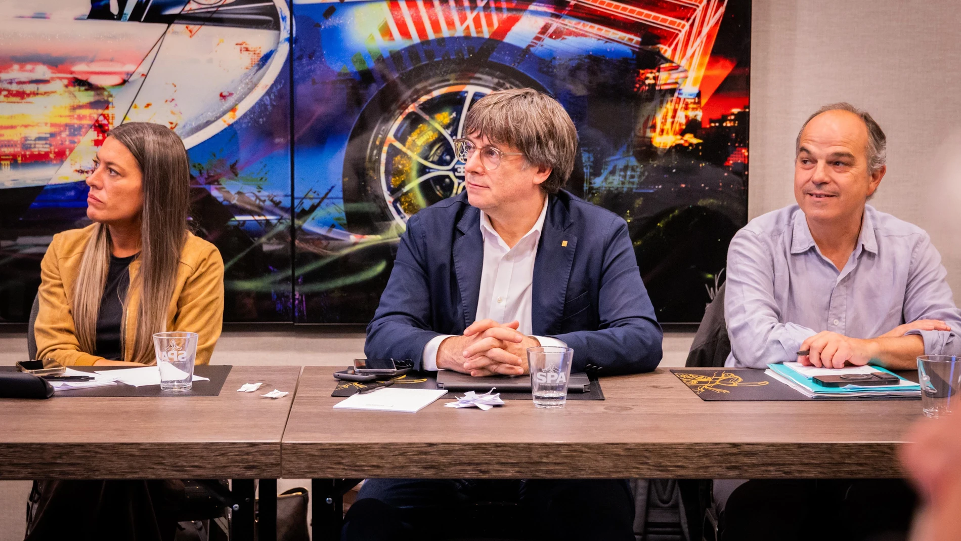 Carles Puigdemont, Jordi Turull y Míriam Nogueras durante la reunión REMITIDA / HANDOUT por JUNTS PER CATALUNYA Fotografía remitida a medios de comunicación exclusivamente para ilustrar la noticia a la que hace referencia la imagen, y citando la procedencia de la imagen en la firma 03/09/2025