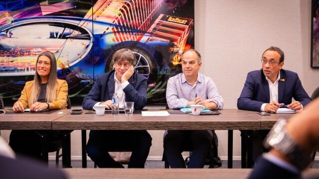 AMP.- Puigdemont se reúne este miércoles en Waterloo (Bélgica) con la dirección permanente de Junts