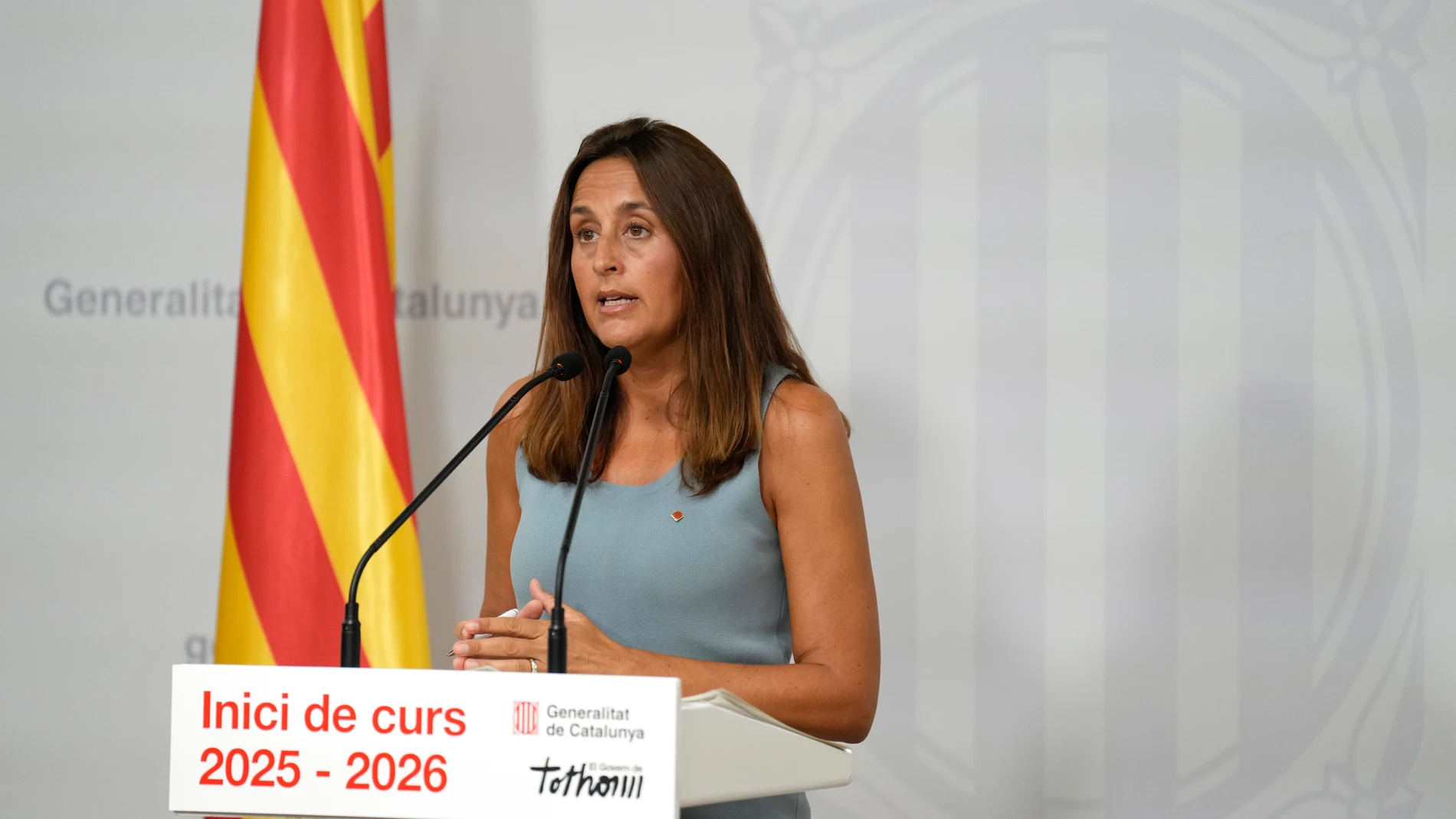 GRAFCAT1544. BARCELONA (ESPAÑA), 03/09/2025.- La consellera de Educación y Formación Profesional, Esther Niubó, durante la rueda de prensa en al que ha explicado las novedades del curso escolar 2025-26 que arranca el 8 de septiembre con menos alumnos de infantil por la escasa natalidad y la prohibición en vigor de móviles en las aula.EFE/ Alejandro García