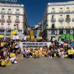 La Niña Amarilla organizó el año pasado una marcha en Madrid para pedir que la prevención del suicidio sea un compromiso nacional