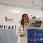 Rocío Lucas informa sobre las novedades de cara al próximo curso escolar